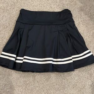 NWT small Black tennis skirt with built in shorts - cream stripe